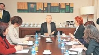 CHP’ye kadın ziyareti