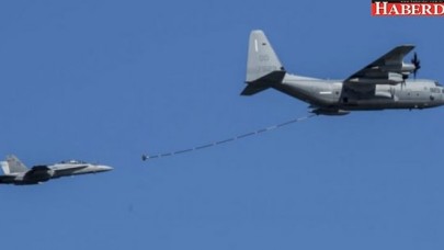 ABD uçakları havada çarpıştı