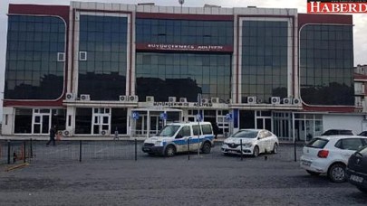 Büyükçekmece Adliyesi Bomba İhbarı Nedeniyle Boşaltıldı