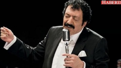 Müslüm Gürses’in gömleği ve yüzüğü açık artırmayla satıldı