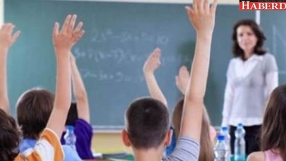 Özel okulda öğretmenlik yapanlara kötü haber!