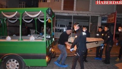 Avcılarda Koku Yayılan Evdeki Bazadan Kadın Cesedi Çıktı