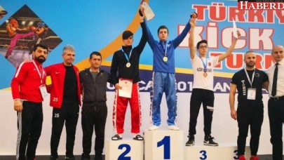 Türkiye Açık Kick Boks Turnuvası Şampiyonu Büyükçekmece’den çıktı!