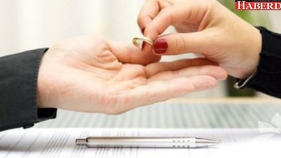 Ünlü oyuncu boşanıyor