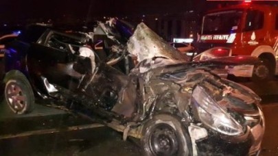 Beylikdüzünde Trafik Kazası: 1i Ağır, 3 Yaralı