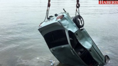 Silivride Alkollü Sürücü Denize Uçtu