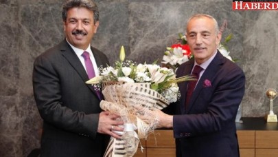 KÜÇÜKÇEKMECE’DE DEVİR TESLİM TÖRENİ GERÇEKLEŞTİ