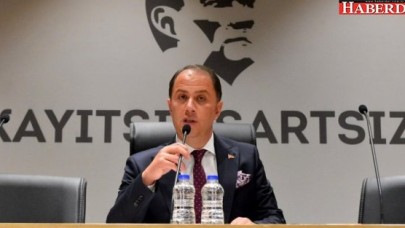 Mehmet Murat Çalık: Herkese eşit mesafede duracağım