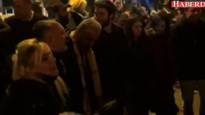 Maltepe İlçe Seçim Kurulunun önünde mazbata halayı