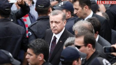 Erdoğandan başkanlara talimat: Yeni borçlara girmeyin, korumayla gezmeyin