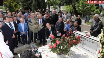 Mevlüt Aslanoğlu kabri başında anıldı