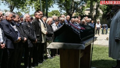 Duayen gazeteciye son görev