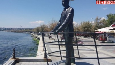 NAZIM HEYKELİ ESKİ HALİNE KAVUŞTU