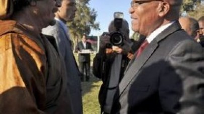 Kaddafi barış için yol haritasını kabul etti