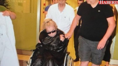 Zerrin Özer hastaneye kaldırıldı!