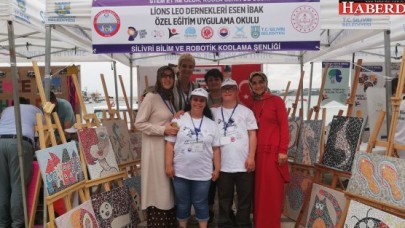 Bir yılın sonunda projeler sergilendi