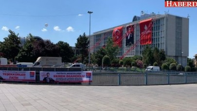 İBB binası önünde son durum