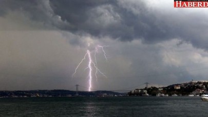 Meteorolojiden İstanbula gök gürültülü sağanak uyarısı!