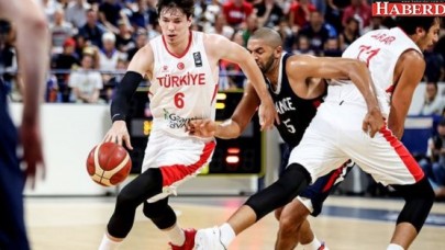 12 Dev Adam, hazırlık maçında Fransayı devirdi