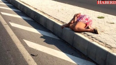 Şehirler arası yolda sızıp kalan kadını sağlık ekipleri uyandırdı