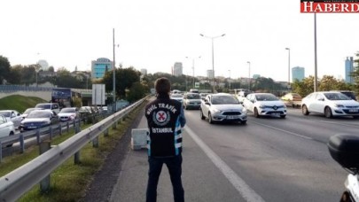 İstanbulda çakarlı araç denetimi