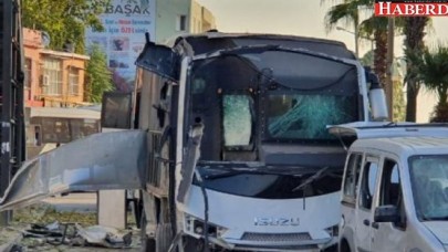 Adanada polis aracına saldırı! Çok sayıda yaralı var