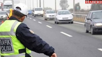 İçişleri Bakanlığı: 5 bin 63 sürücüye sigara cezası kesildi