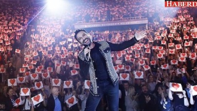 Tarkanın Harbiye maratonu bilançosu: 50 bin kişi, 162 şarkı