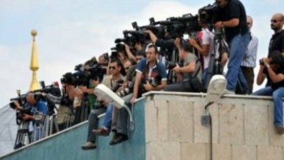 "Gazetecilere terörist muamelesinden vazgeçilsin"