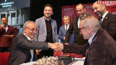 Küçükçekmece satranç oynadı