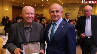 Akgün, onur gecesine katıldı