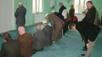 Cemaat ile imam küsünce