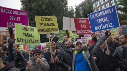 Tekel bayileri sokağa çıktı