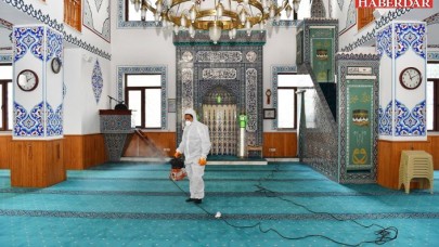 BEYLİKDÜZÜ’NDE İBADETHANELER İLAÇLANIYOR