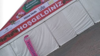 Yılbaşı alışveriş çadırı