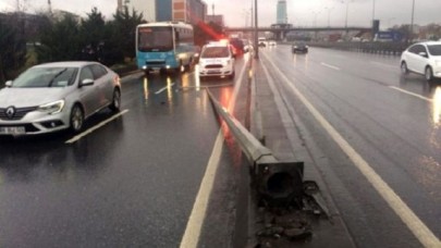 E-5te rüzgar aydınlatma direğini devirdi