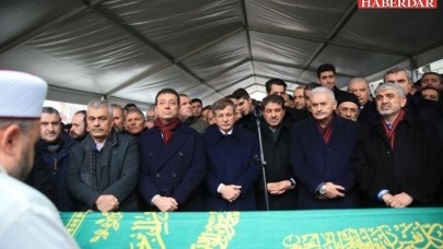  Ekrem İmamoğlu annesi vefat eden Tevfik Göksuya başsağlığı diledi