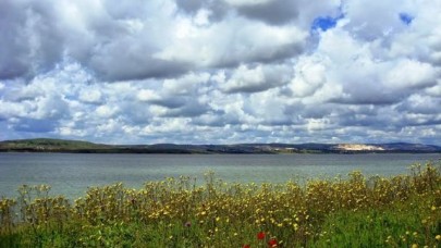 BÜYÜKÇEKMECE GÖLÜ KURUYOR!