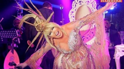 Bülent Ersoy sahne kostümüyle tepki çekti