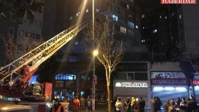 Esenyurtta bir kafede yangın çıktı