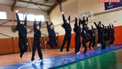 KÜÇÜKÇEKMECE’DE KIŞ SPOR OKULLARI BAŞLADI