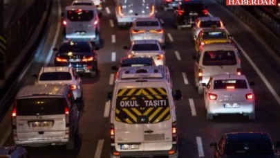 İstanbulda trafik yoğunluğu yaşanıyor