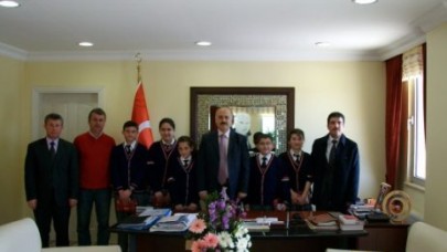 Kaymakam Gündüz Koltuğunu Devretti!...