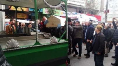 Avcılarda sürücü kursu sahibi ofisinde öldürüldü