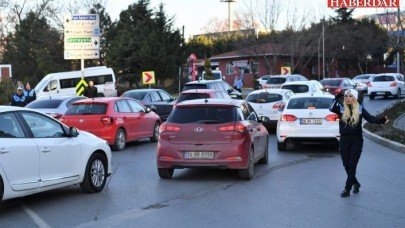 BEYLİKDÜZÜ’NDE ZABITA TRAFİK EKİPLERİ GÖREV BAŞINDA