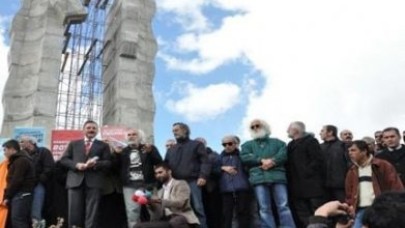 'Ucube'yi korumaya aldılar