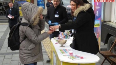 İBBden meydanlarda koronavirüs bilgilendirme çalışmaları