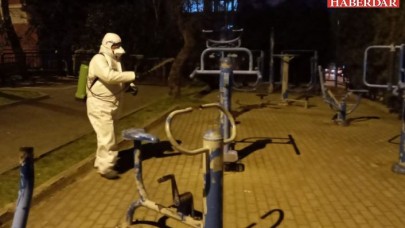 DEZENFEKTE İŞLEMİ DURAK VE PARKLARDA DEVAM EDİYOR