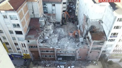 SİLİVRİ ESKİ İLÇE EMNİYET BİNASI YIKILDI