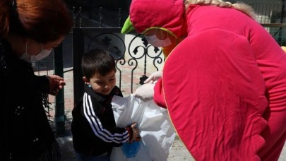 Minik Ali’nin süt ve cici bebe mutluluğu